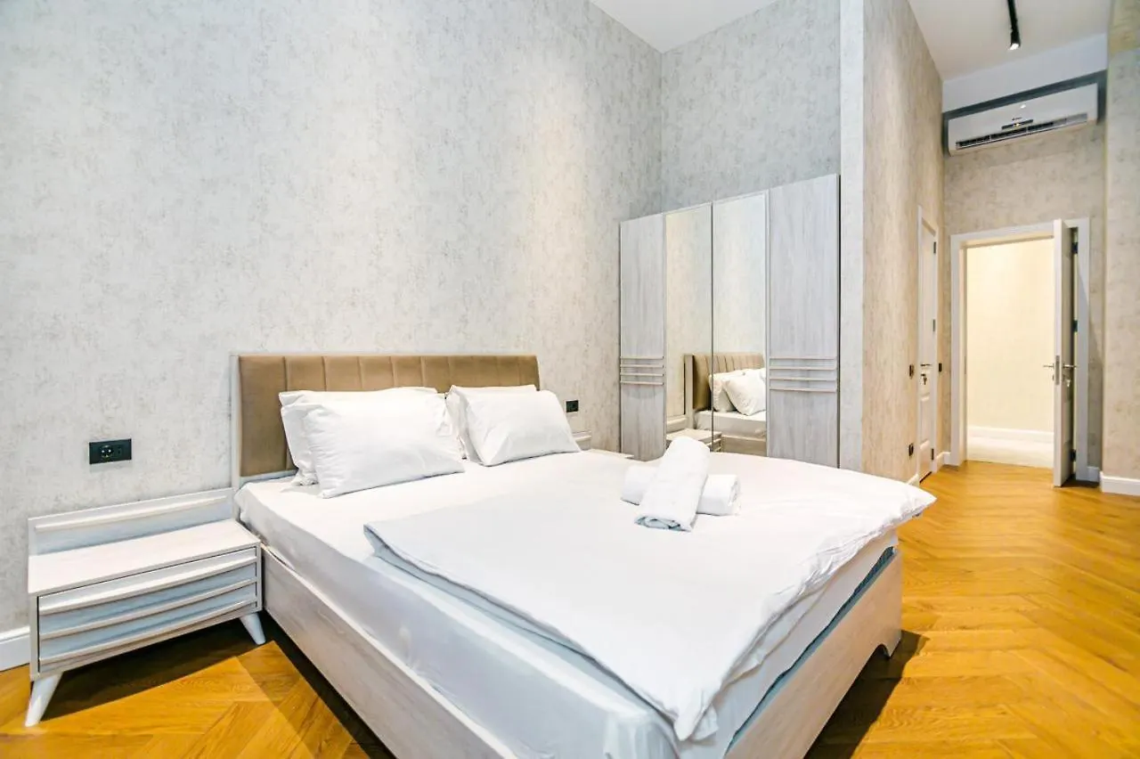 아파트 Street Nizami - 4 Bedrooms 바쿠